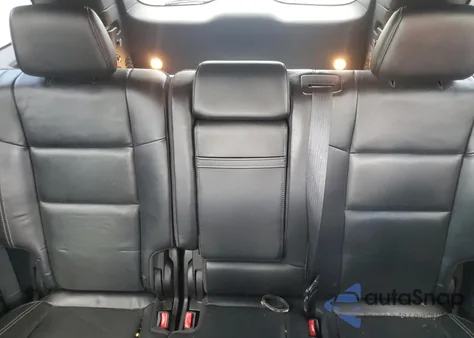 2015 Jeep Grand Cherokee Overland z USA, uszkodzony, nr VIN 1C4RJFCG2FC891660